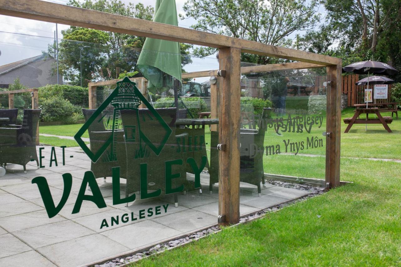 The Valley Hotel, Anglesey Exterior photo