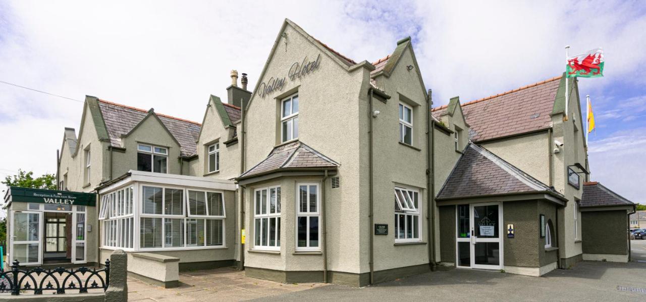 The Valley Hotel, Anglesey Exterior photo