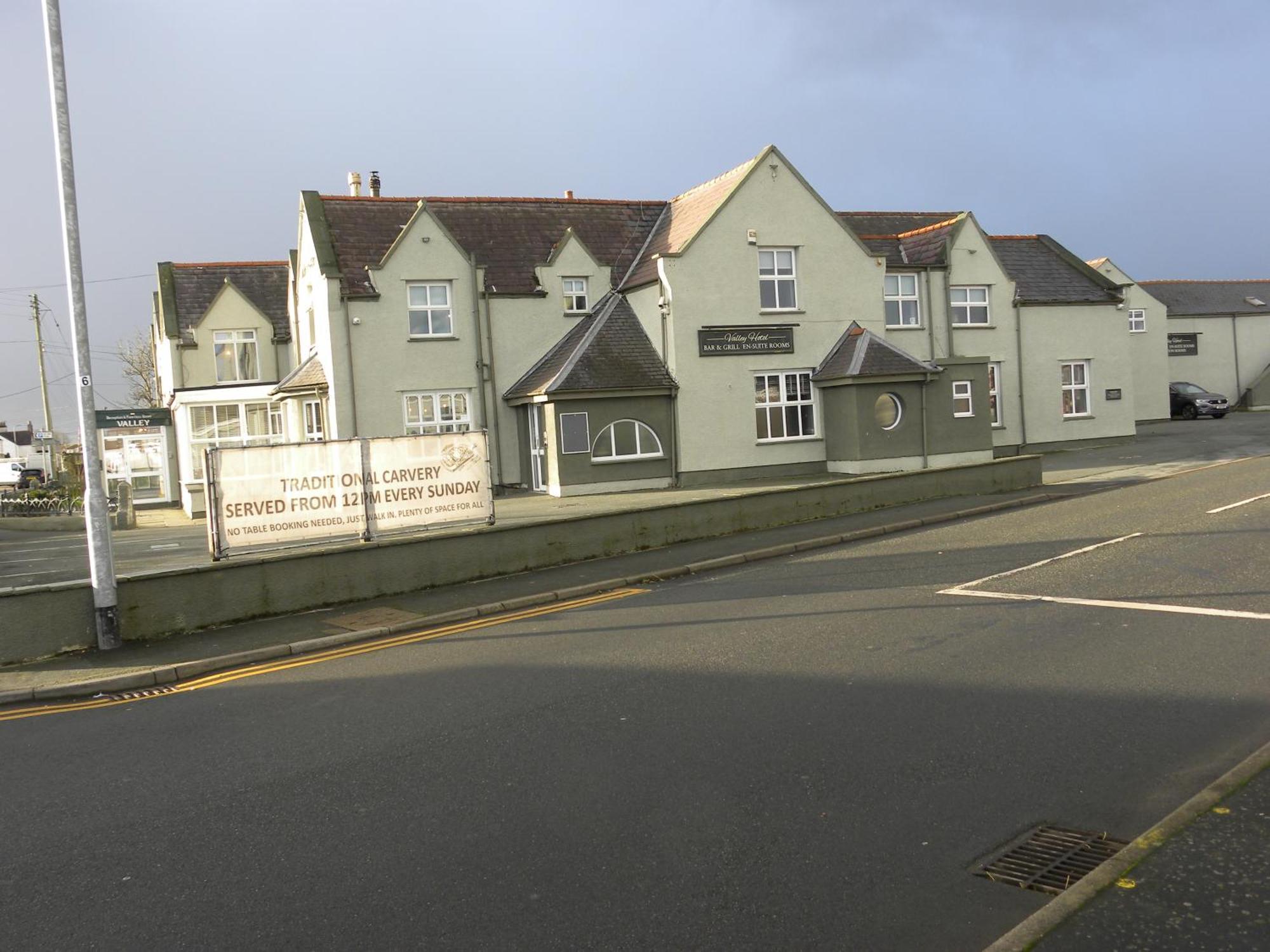The Valley Hotel, Anglesey Exterior photo